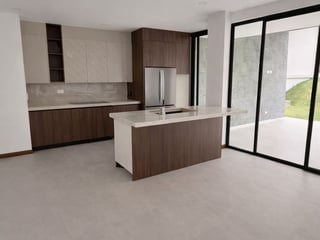 Venta de casa en Sauces del Pulte zona 16 - Image 3