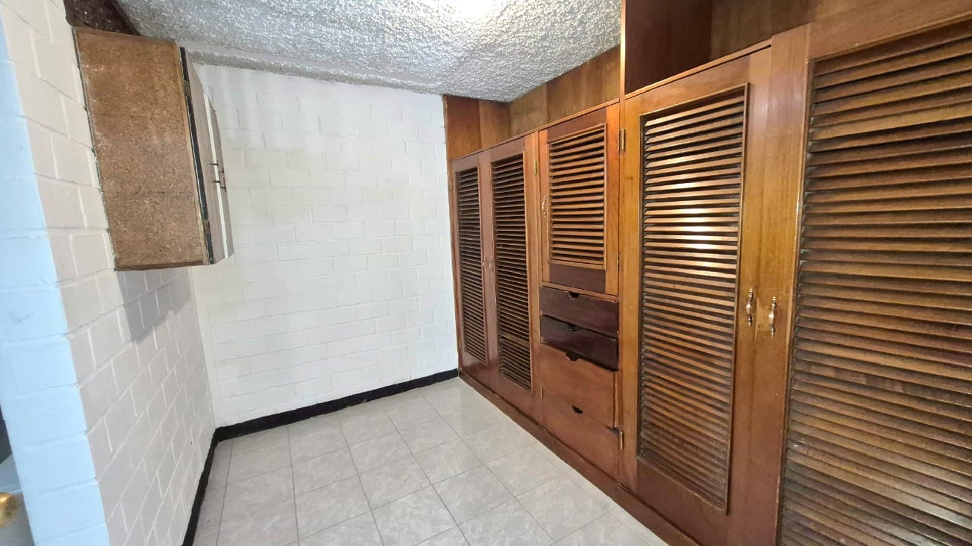 VENTA Casa Zona 18 Colonia Atlántida  - Miniatura 13
