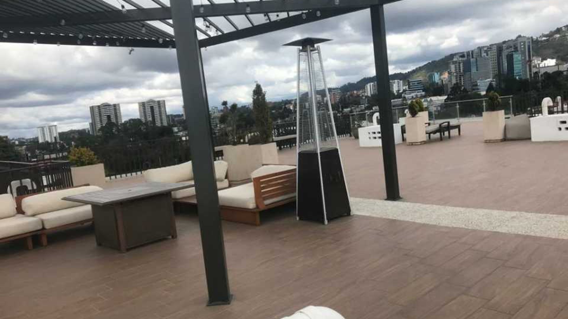 Vendo apartamento  Zona 14, Edificio Garcés de la Villa - Miniatura 21