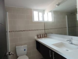 CASA EN RESIDENCIALES ALTOS DE VILLAGE 2 KM. 25 CAES - 4