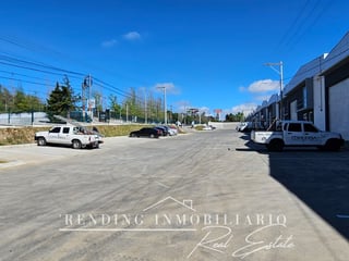 Ofibodega en Renta sobre Carretera a El Salvador | 545.33 m² + 5 Parqueos - Image 4