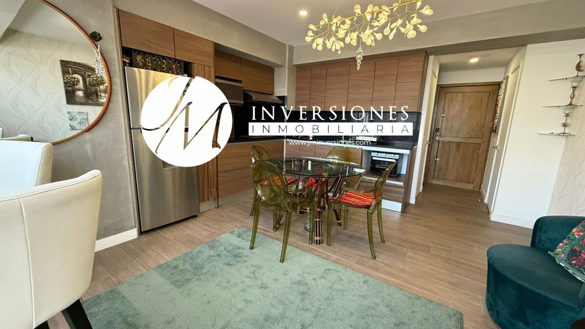 Apartamento en Renta Amueblado en Zona 4
