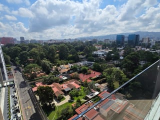 Apartamento en Venta en Zona 14 - Image 15