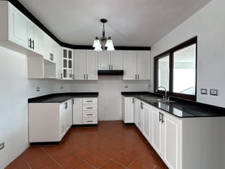 Casa en Venta de 3 dormitrorios en Santa Catarina Pinula - 2