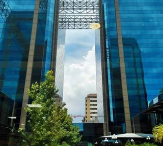 📍 OFICINA EN RENTA – 8 AMBIENTES + 2 BAÑOS | EUROPLAZA | ZONA 14