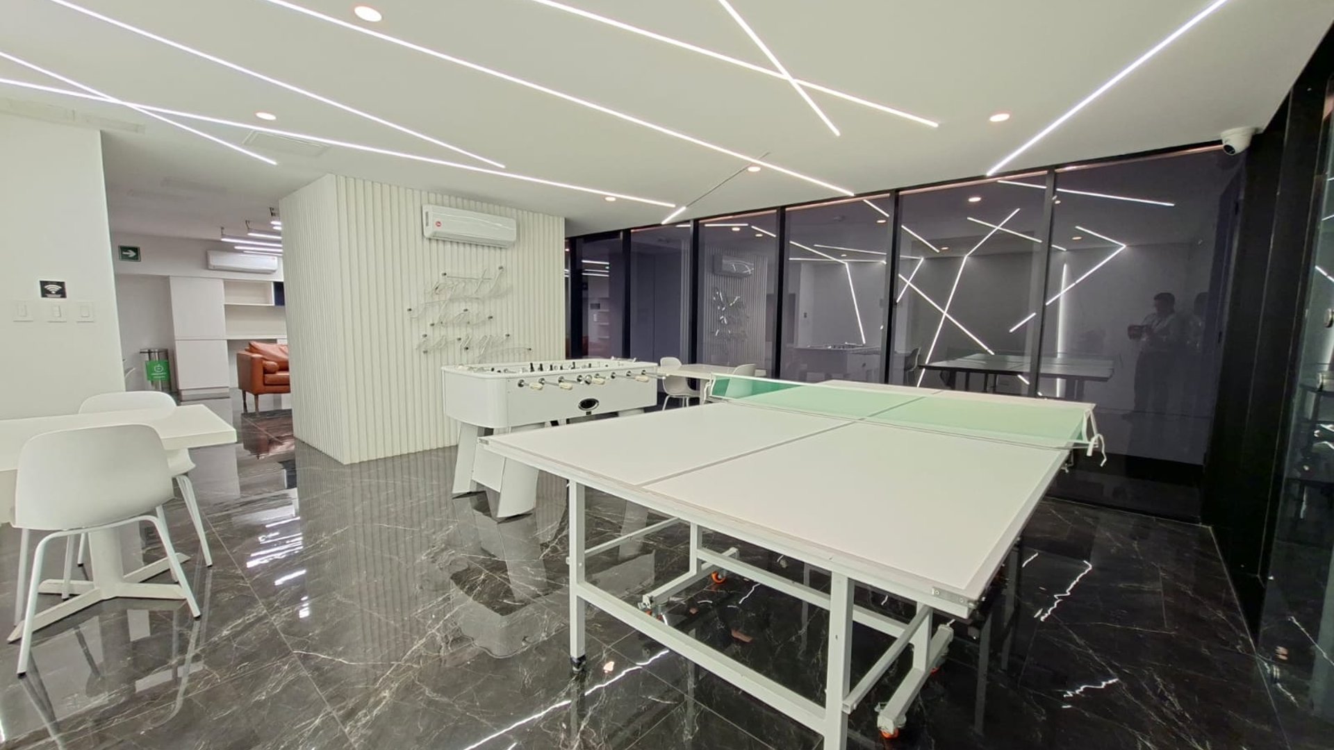 Exclusivo Apartamento de 3 Hab en Renta, Zona 11 - Miniatura 8