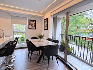 📍 APARTAMENTO EN RENTA – 2 HAB + 2 BALCONES | IRIDIA ELGIN | ZONA 13 - 4