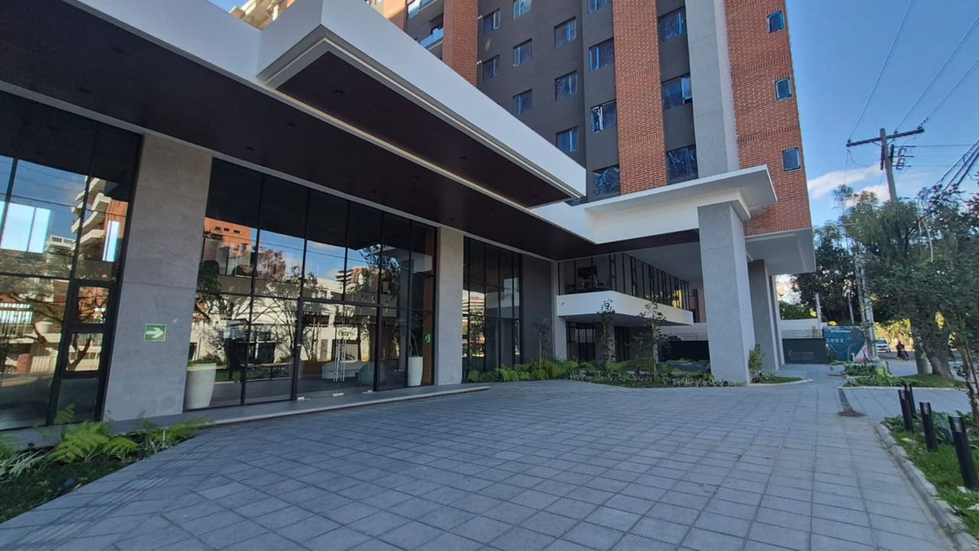 Apartamento de 3 habitaciones en alquiler Essenza zona 13 - Miniatura 11