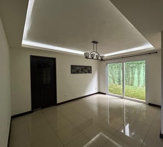 VALLES DE NAPA / Casa en venta , CES