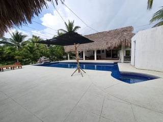 CASA VACACIONAL EN RENTA EN MONTERRICO VILLA 4 - Image 1