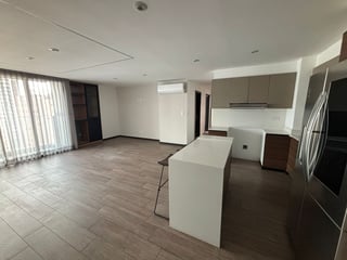 VENTA Ó ALQUILER DE MODERNO APARTAMENTO - IQ10, ZONA 10  - 4