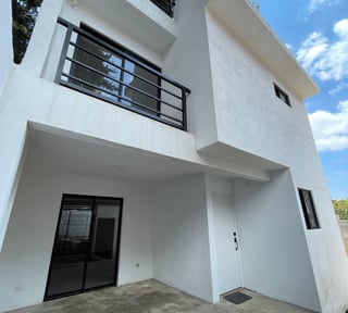 Casa Nueva en Venta - Santiago Sacatepéquez, Sacatepéquez - 3 Hab | y cuarto de servicio