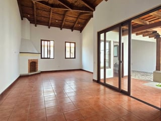 Casa en Renta en Antigua Guatemala en Condominio cerca de Cervecería 8 - 3