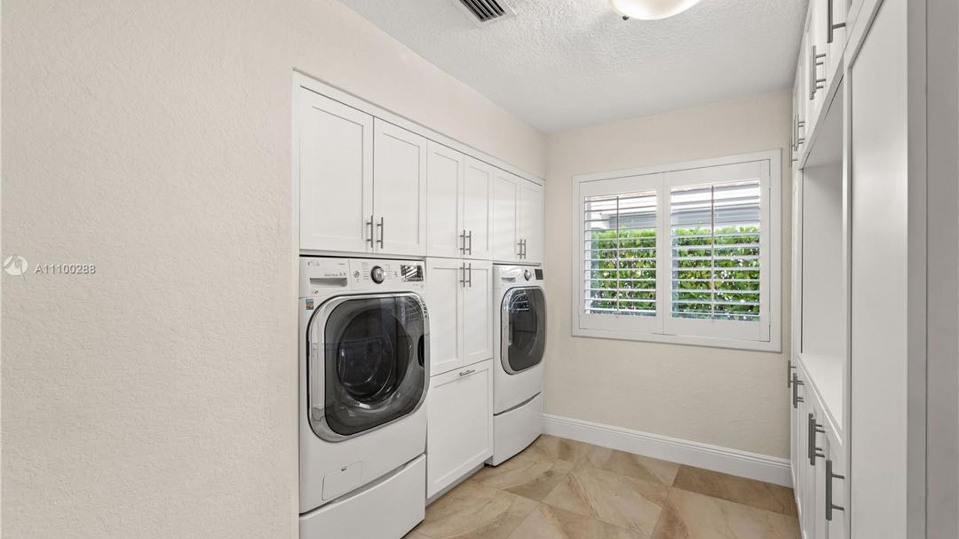 CASA EN VENTA EN CORAL GABLES - Miniatura 29