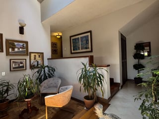 Hermosa Casa con jardín, en carretera a El Salvador - 2