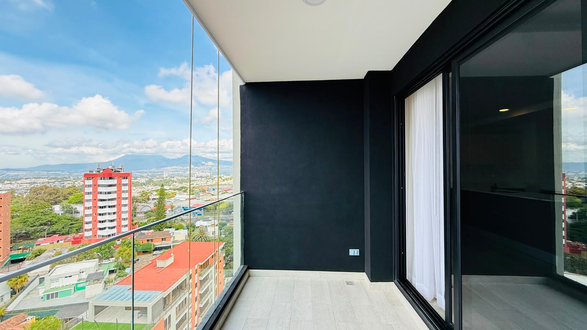 ALQUILER DE HERMOSO APARTAMENTO PARA ESTRENAR - VERDÚ, ZONA 13 - Miniatura 6