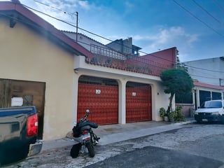 Vendo Casa en Valles del Sol, Zona 4 Mixco (Cerca de Calzada San Juan) - 2