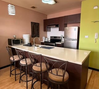 APARTAMENTO AMUEBLADO EN RENTA | TORRE 14, ZONA 14