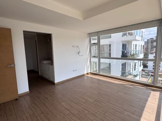 Apartamento en renta de 2 habitaciones y balcón en Z10 Ref-5355 - 3