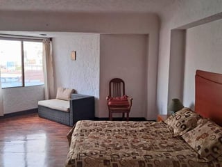 Apartamento con habitacion de servicio 3 habitaciones zona 10 Ref-5830 - 4