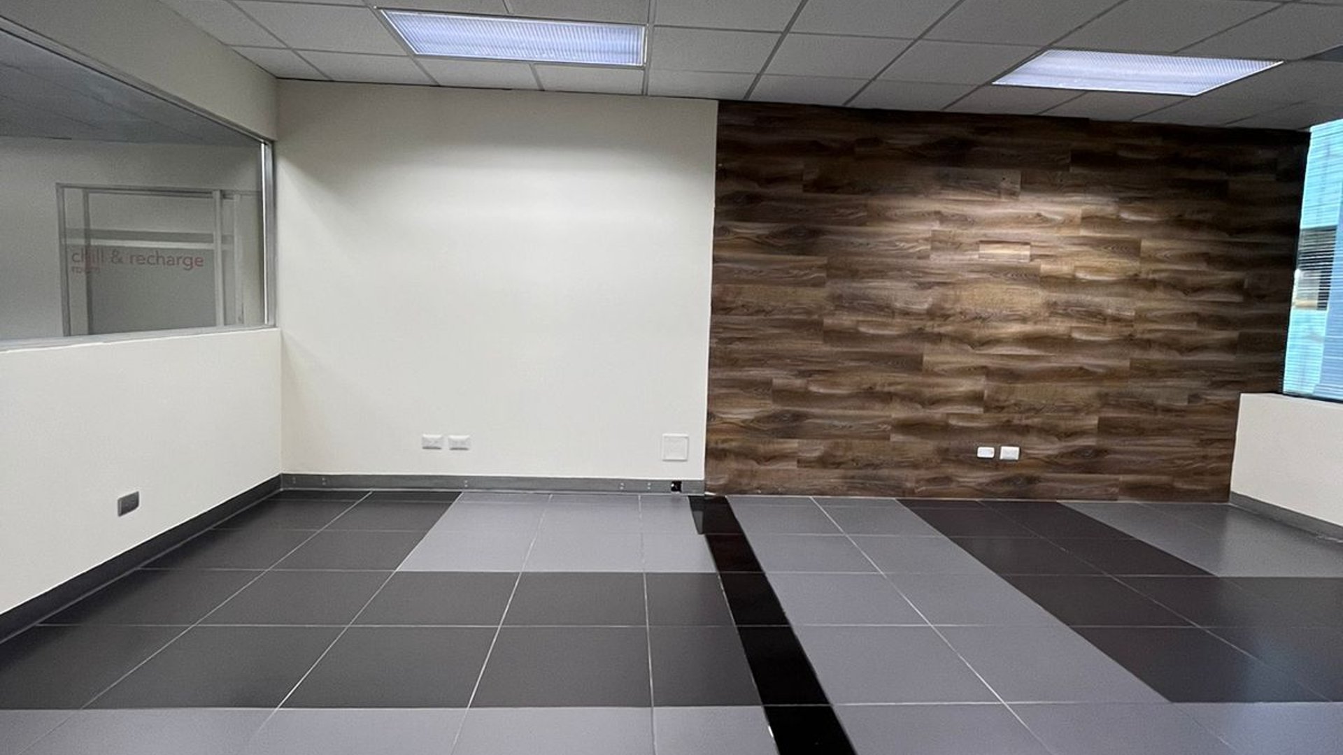 Oficina en Alquiler / Venta en Europlaza, zona 14 Guatemala - Miniatura 16