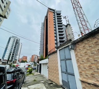 ALQUILER DE ESPACIO PARA OFICINAS - ZONA 14