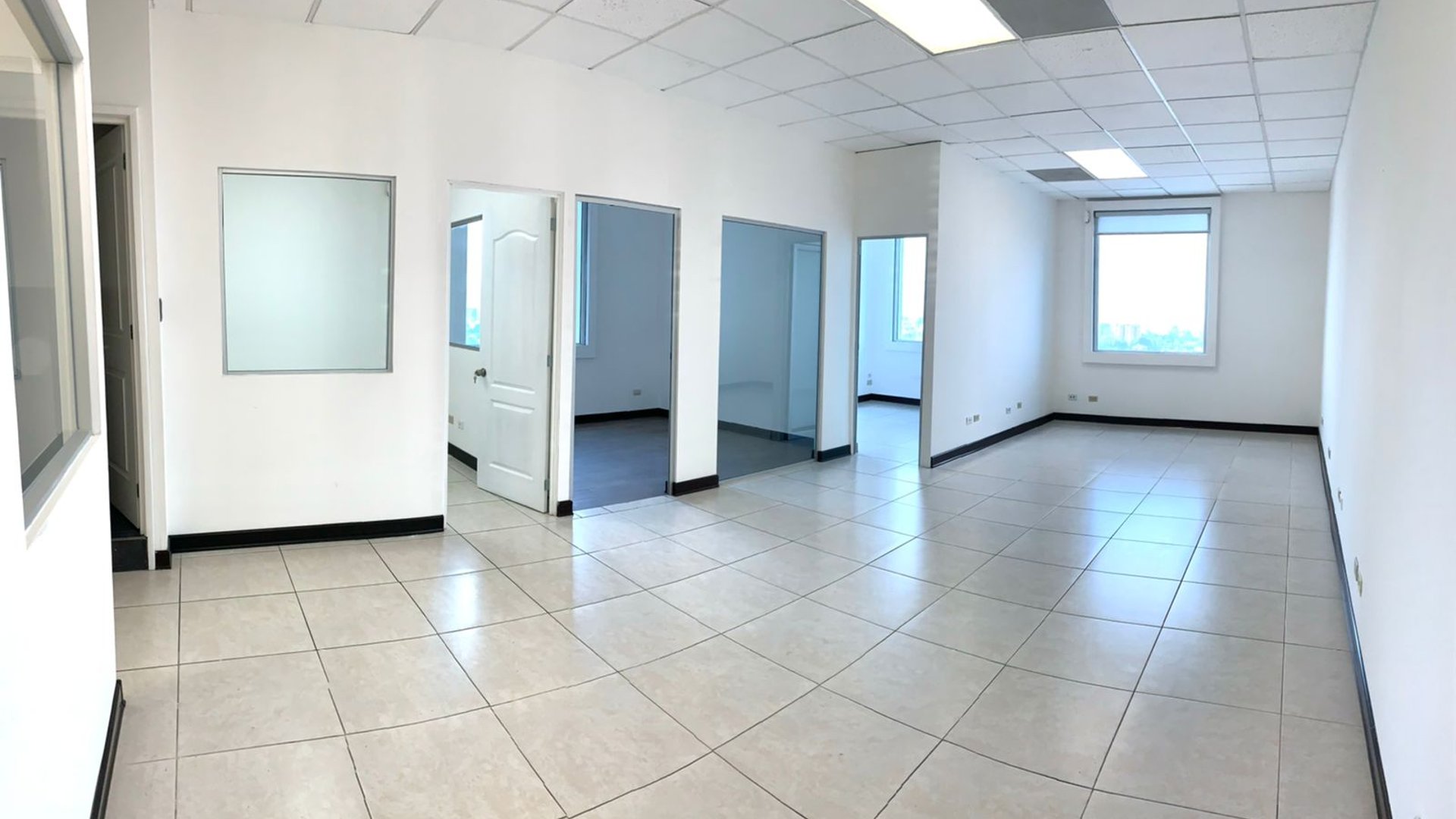 Oficina en renta, Zona Pradera z.10