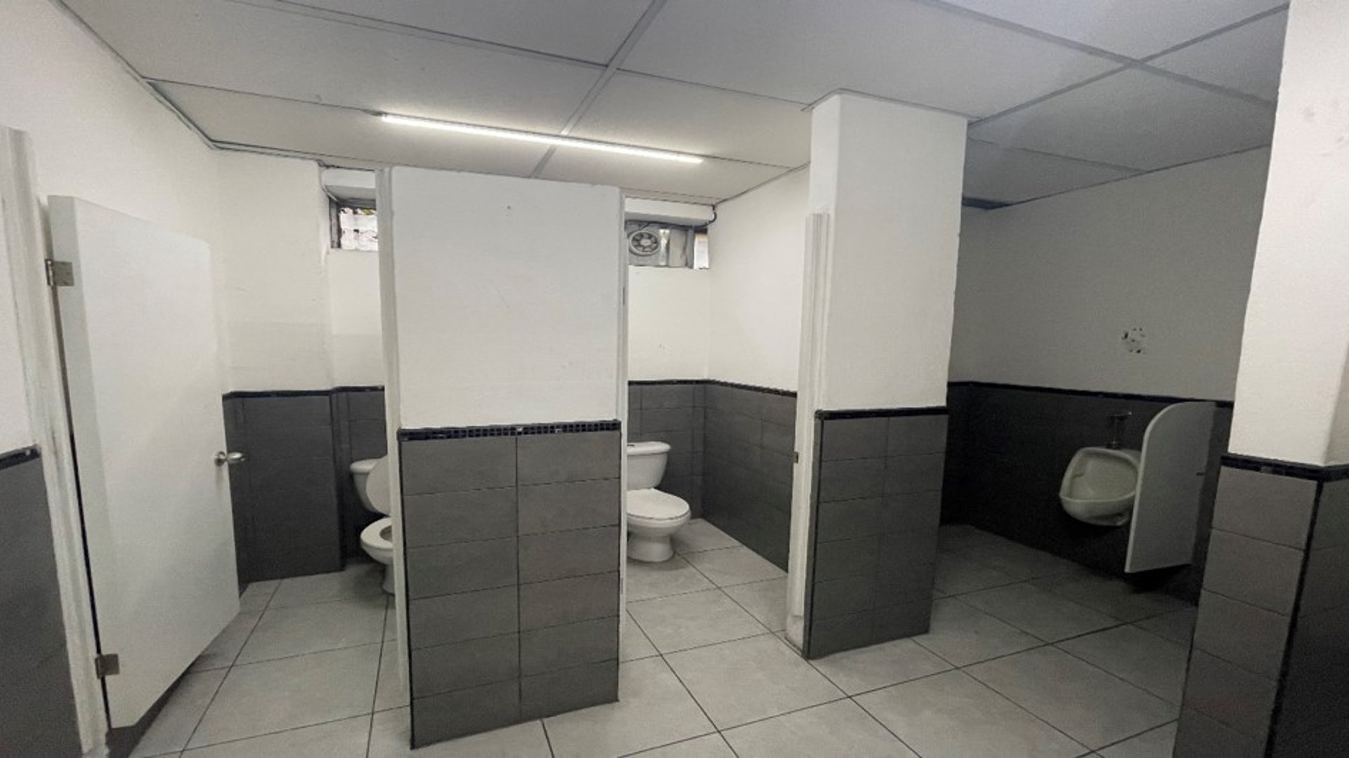 Edificio de oficinas en venta y renta, Zona 9 - Miniatura 11