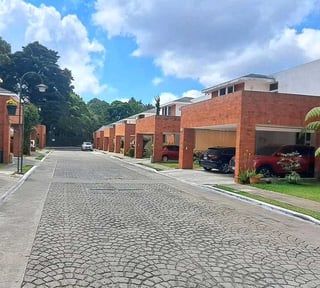 Vendo Linda Casa Res. Sta. Clara. Villas del Bosque km18.5