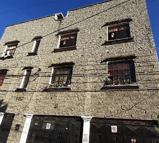 Edificio en Venta con 4 Apartamentos en Villa Nueva