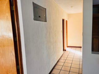 VENTA AMPLIO APARTAMENTO DENTRO DE CONDOMINIO EN SAN LUCAS SAC. - 4