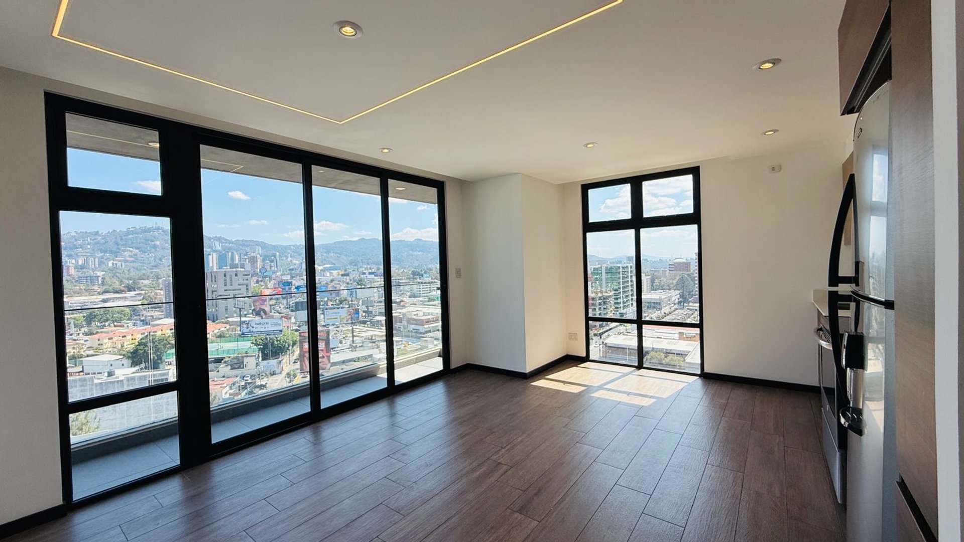 VENTA DE MODERNO APARTAMENTO - IQ10, ZONA 10