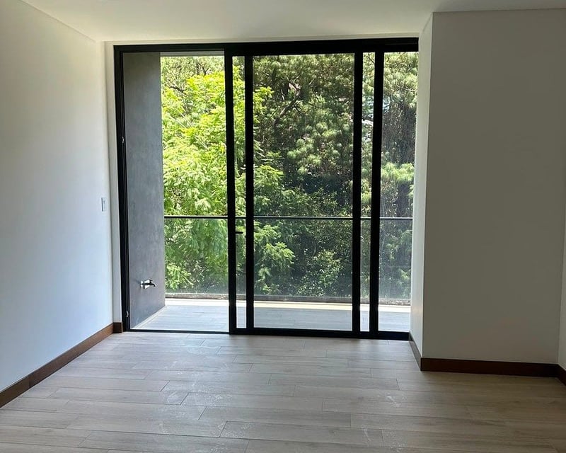 Apartamento en Alquiler Edificio Ferré Diez, zona 10