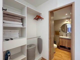 APARTAMENTO EN VENTA Y RENTA – EDIFICIO CENDANA | ZONA 9 - Image 10