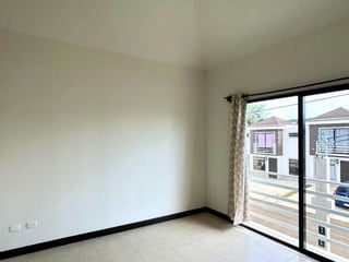 CASA EN VENTA O RENTA – LA FORET DE ARRAZOLA | FRAIJANES - Image 5