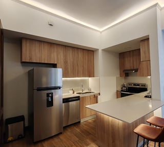 Apartamento Amueblado en Renta en Edificio Salvattore Zona 10