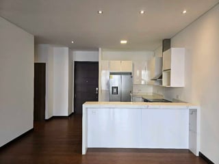 APARTAMENTO EN VENTA ZONA 16, NOGALES CAYALA 1 - 4