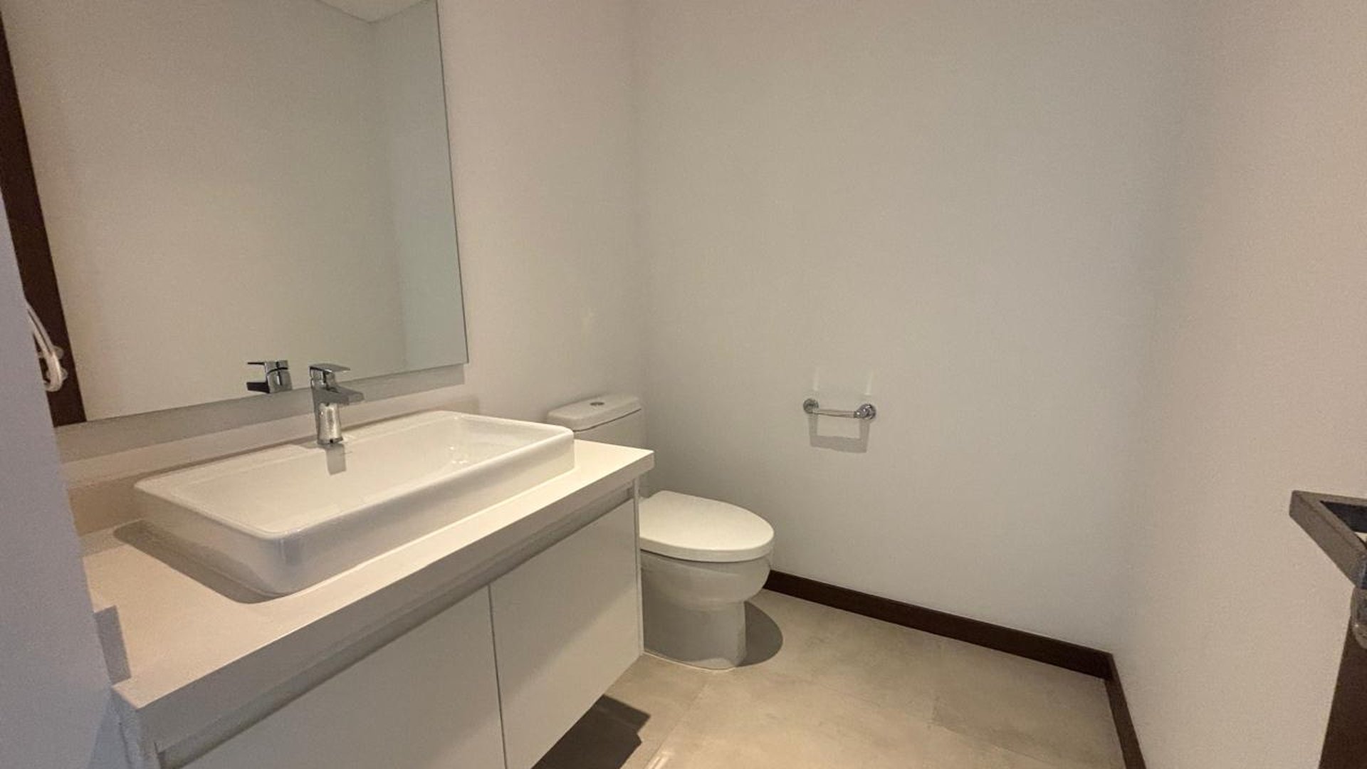 Apartamento en Alquiler / Venta Edificio Azores zona 15 VH2 - Miniatura 3