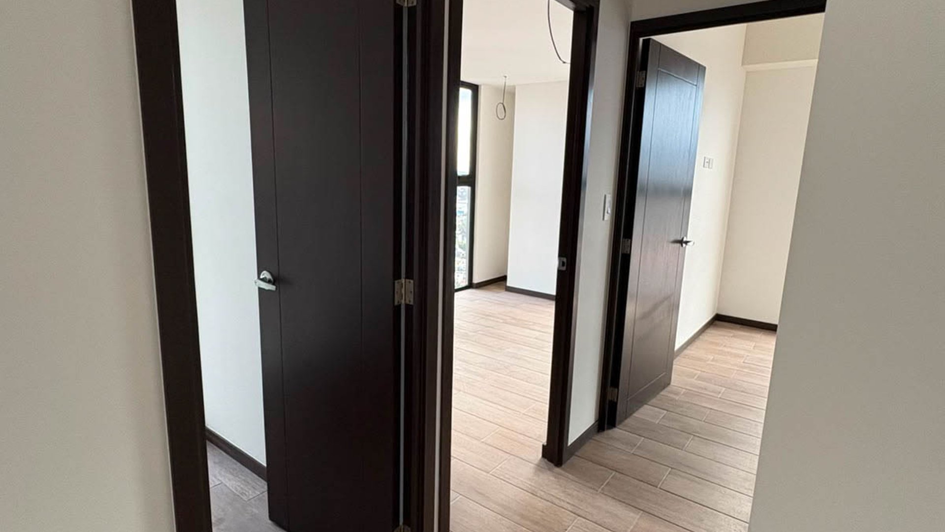 APARTAMENTO EN RENTA EN ZONA 11 MARISCAL - Miniatura 5