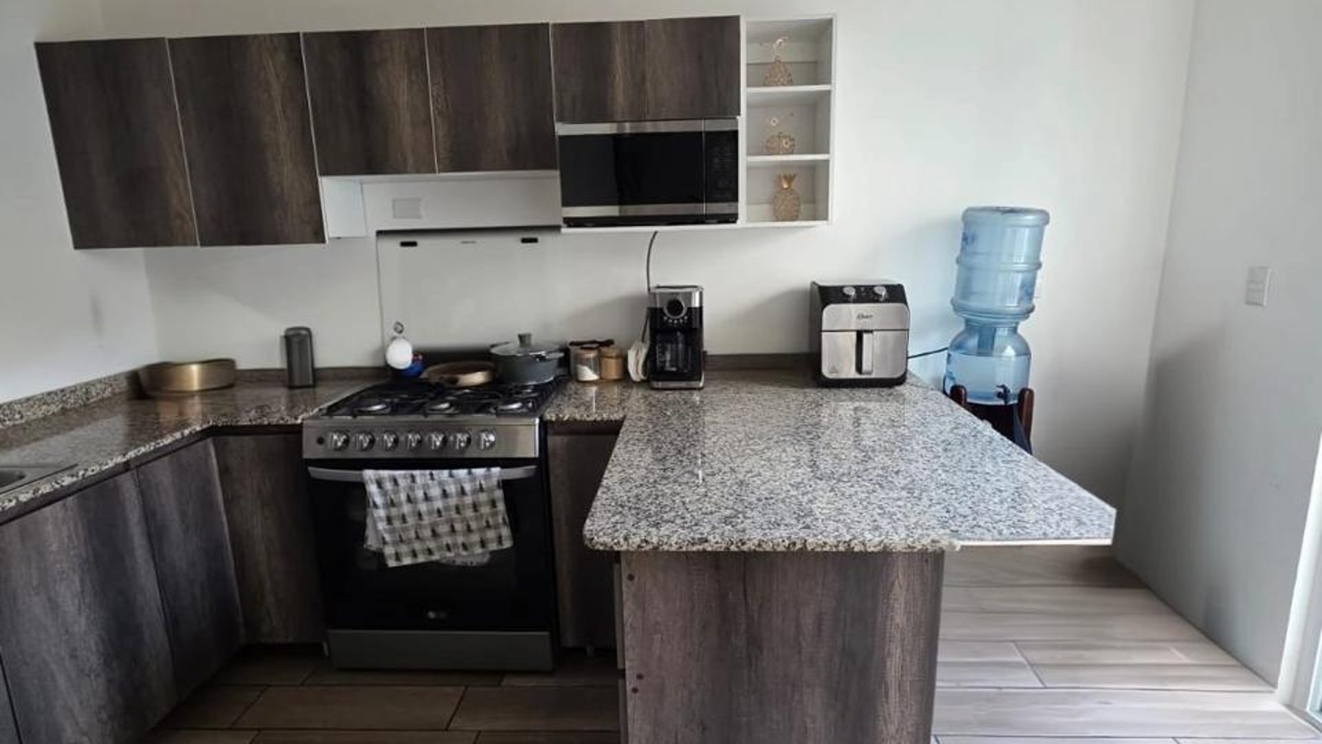 Casa en venta con 4 habitaciones en KM 16.5 Fraijanes Ref-5602