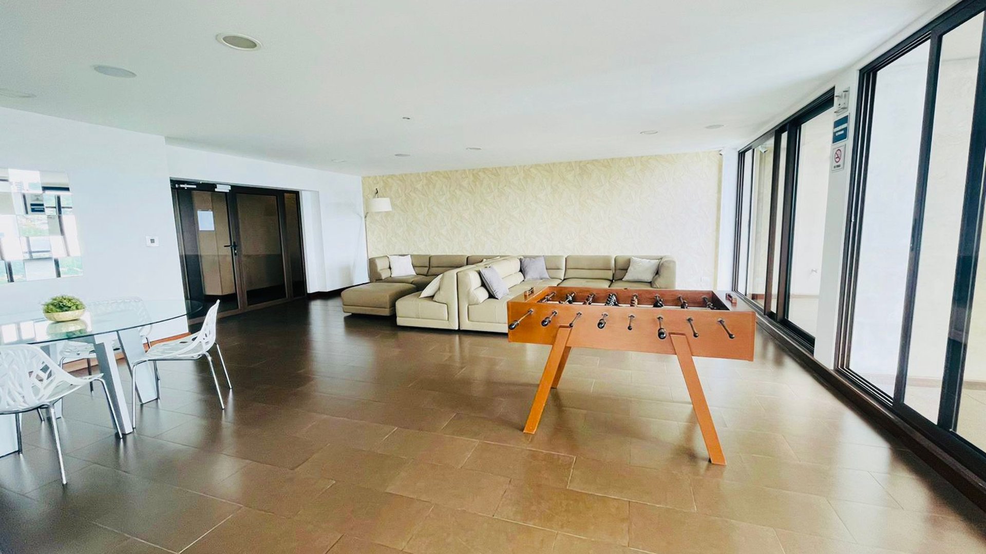 VENTA Ó ALQUILER DE CÉNTRICO APARTAMENTO - VEINTI4, ZONA 10 - Miniatura 10