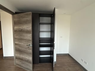 APARTAMENTO PARA ESTRENAR EDIFICIO KIINTEA ZONA 15 VISTA HERMOSA 2 - 4