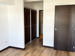 Apartamento con balco en renta de 3 habitaciones en zona 13 Ref-5575 - 3