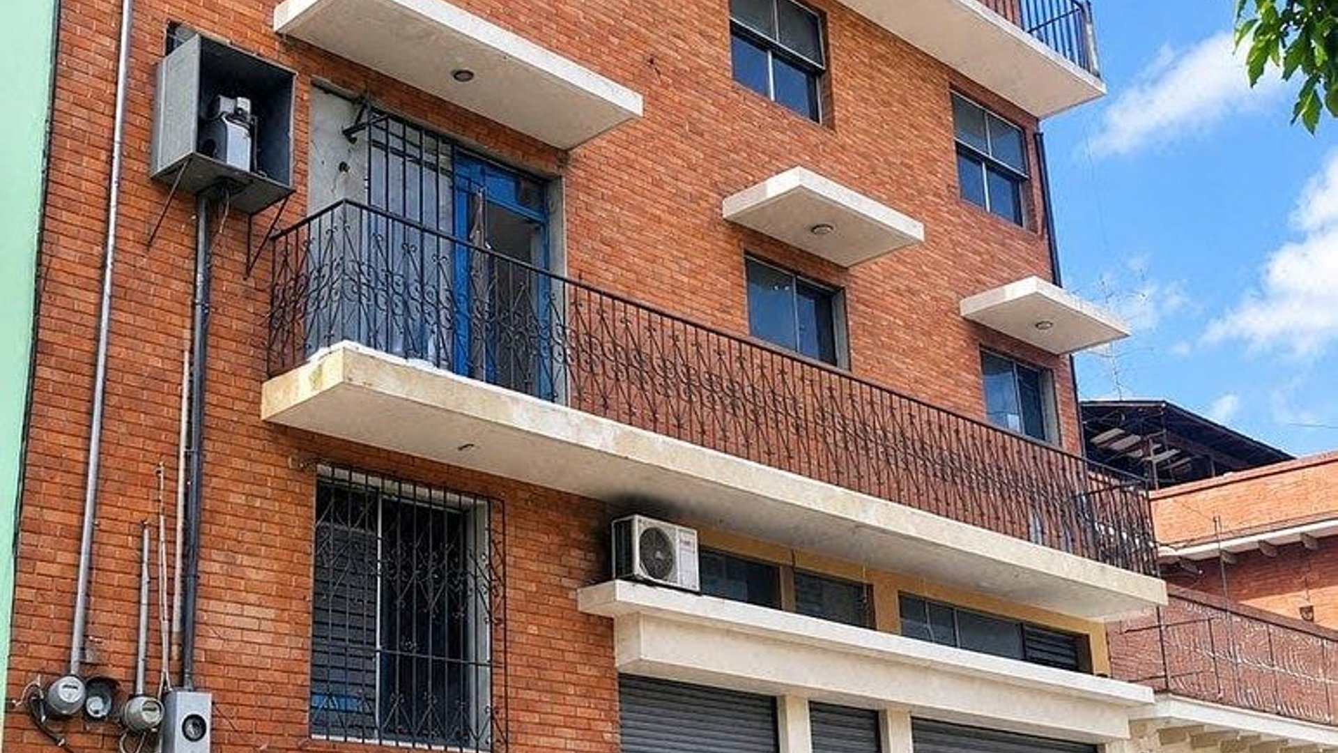 Edificio comercial en venta en zona 1, Ciudad de Guatemala – 4 niveles