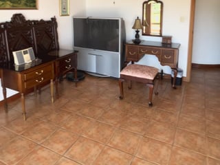 Lujosa Residencia en Venta - Zona 16, Ciudad de Guatemala - Image 9