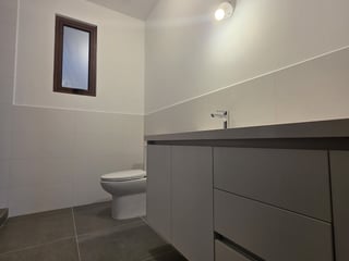 En Venta apartamento Zona 16 Lirios de Cayala - Image 9