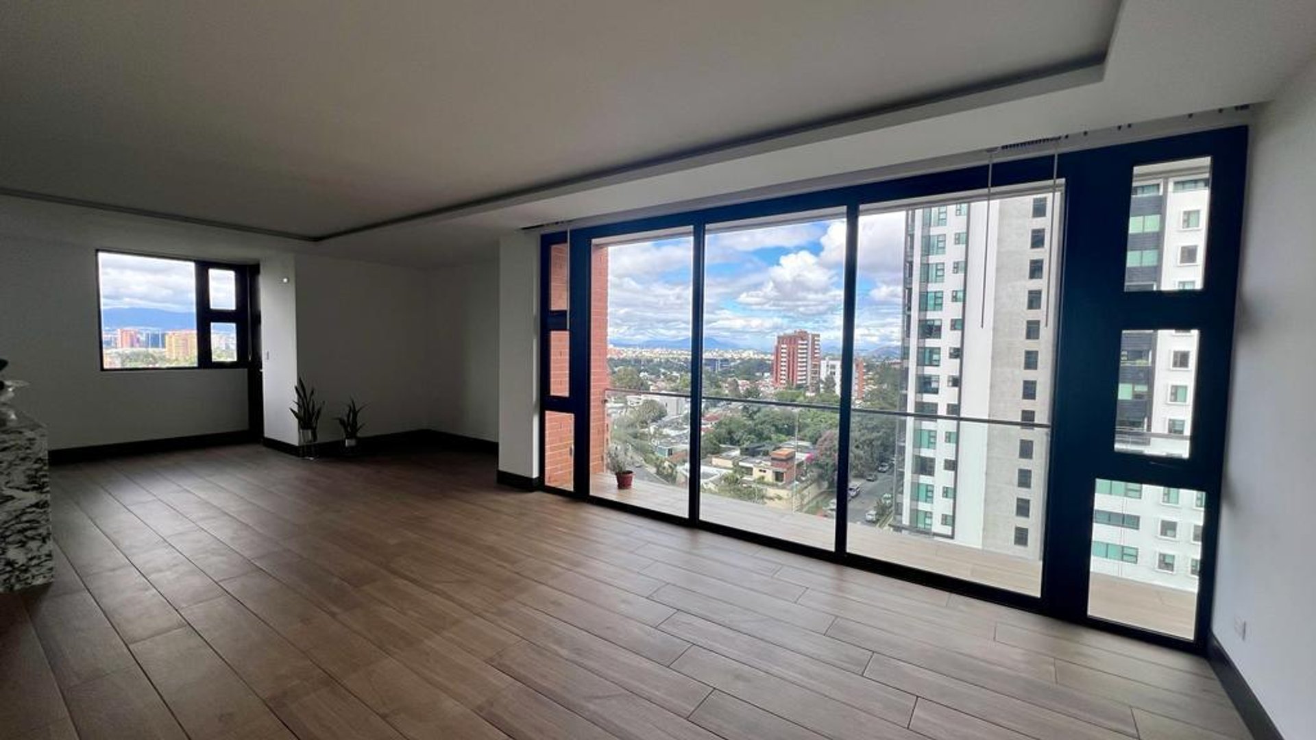 ???? APARTAMENTO EN RENTA – 3 HAB | EDIFICIO BADEN | VHI Z.15 - Miniatura 3