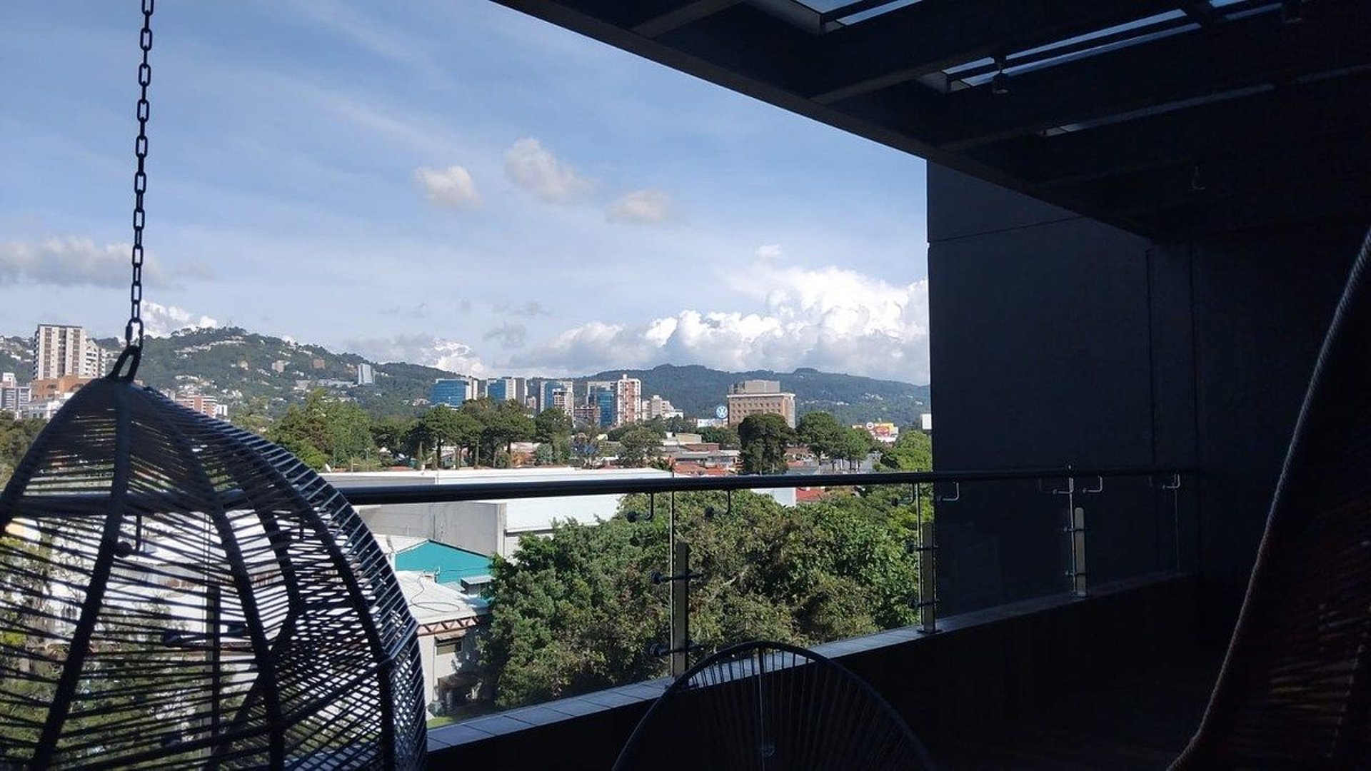 Apartamento en Venta y/o Alquiler | Edificio Trento Diez | Zona 10 - Miniatura 8