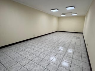 Oficinas Comerciales en renta calle principal Amatitlán - 5
