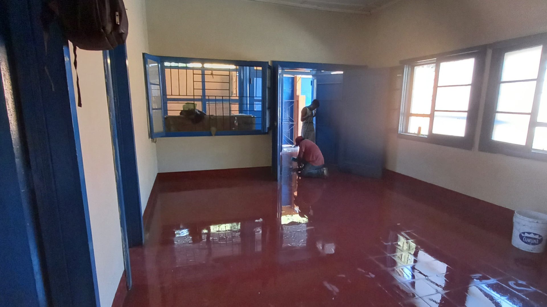 Terreno comercial con construcción en centro Escuintla